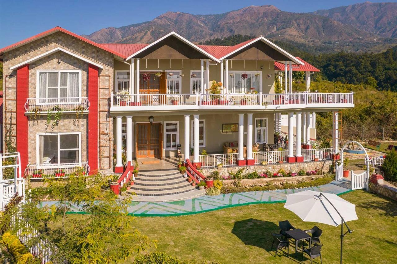 Stayvista At Silveroaks Cottage デヘラードゥーン エクステリア 写真